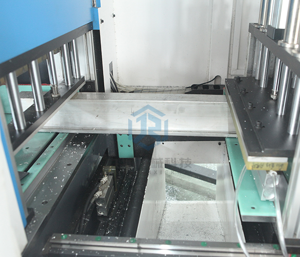 JR-455CNC-3A-1S 全自動(dòng)拉尾料鋁切機(jī)